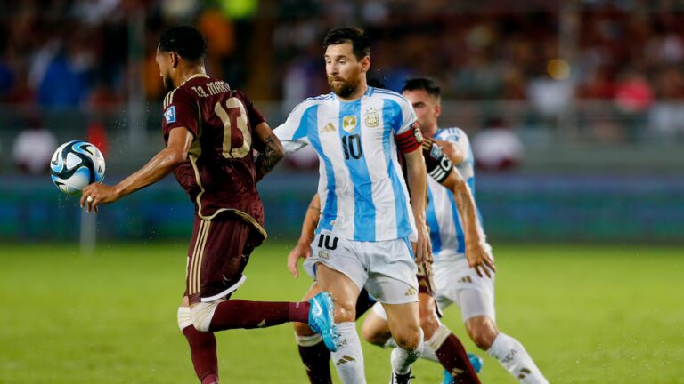 Se anunciaron los días y horarios de las últimas dos fechas de las Eliminatorias que definirán todos los clasificados al Mundial 2026