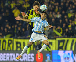 Partido Setentista: Racing perdio 1 a 0 en un match trabado contra Peñarol